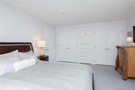 10 Morgan Point Groton CT 06340