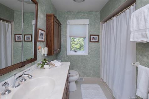 10 Morgan Point Groton CT 06340