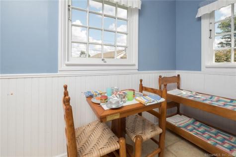 10 Morgan Point Groton CT 06340