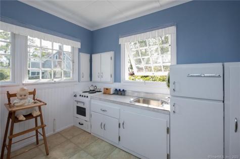 10 Morgan Point Groton CT 06340