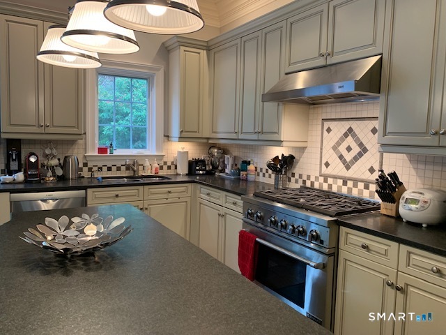 288 Davis Avenue Greenwich CT 06830