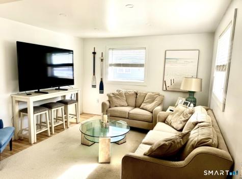 249 Pequot Avenue New London CT 06320