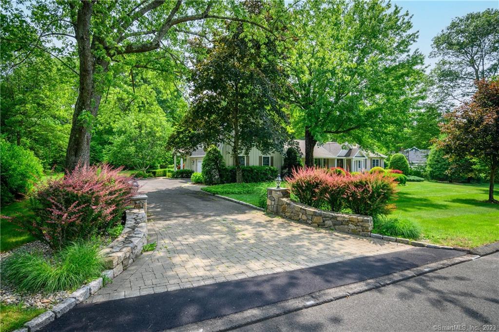 23 Richter Drive Danbury CT 06811
