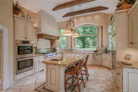 23 Richter Drive Danbury CT 06811