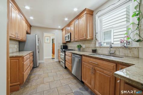 82 Bishop Street New Haven CT 06511