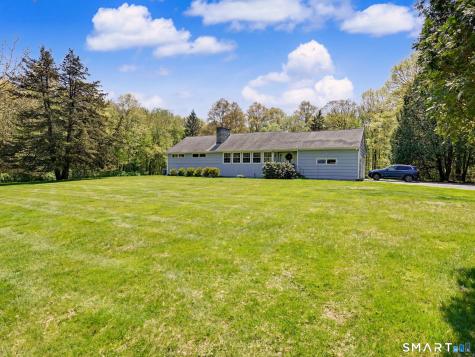 65 Banks Road Easton CT 06612