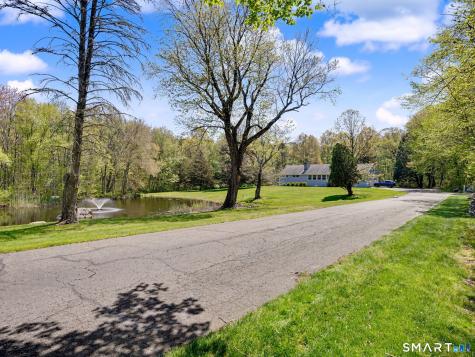 65 Banks Road Easton CT 06612