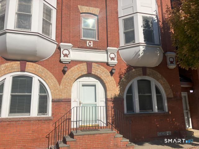 New Haven CT, 619 Congress Avenue, Unit C1