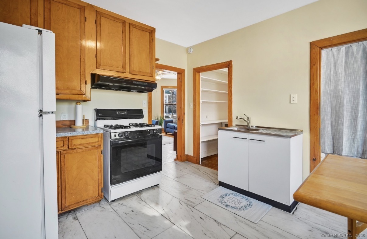 52 Sherman Street Hartford CT 06105