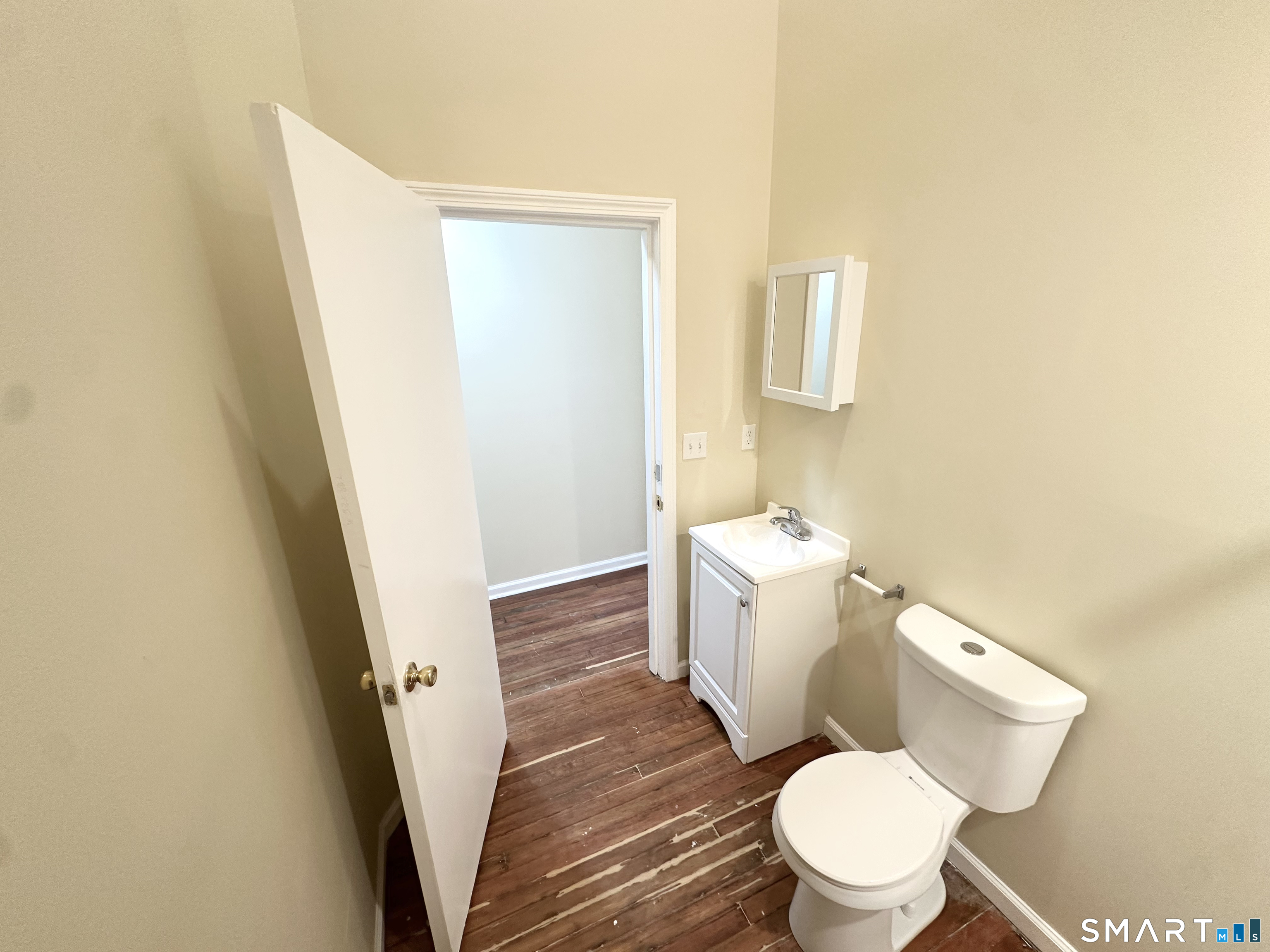 105 Bank Street Waterbury CT 06702