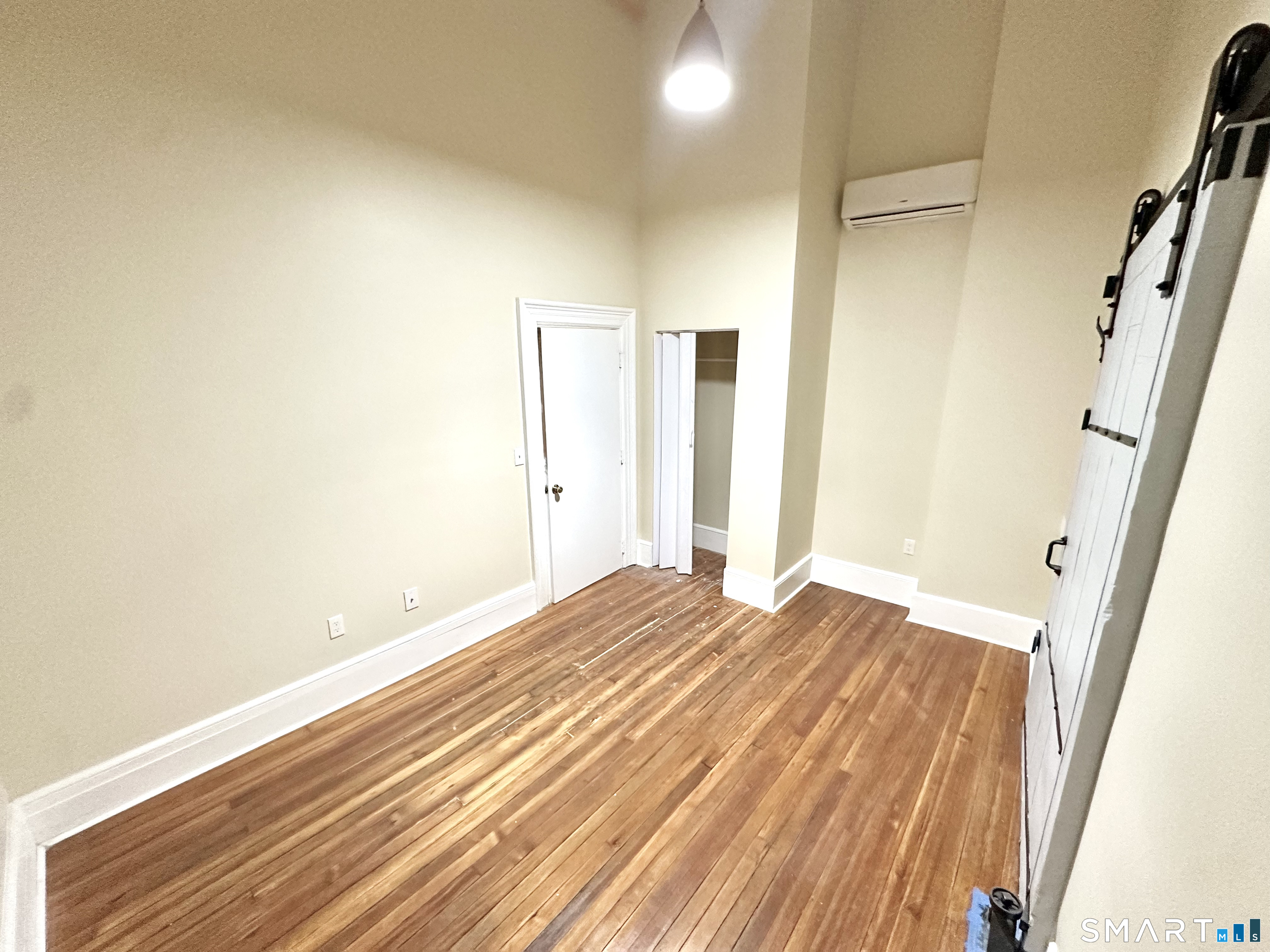 105 Bank Street Waterbury CT 06702