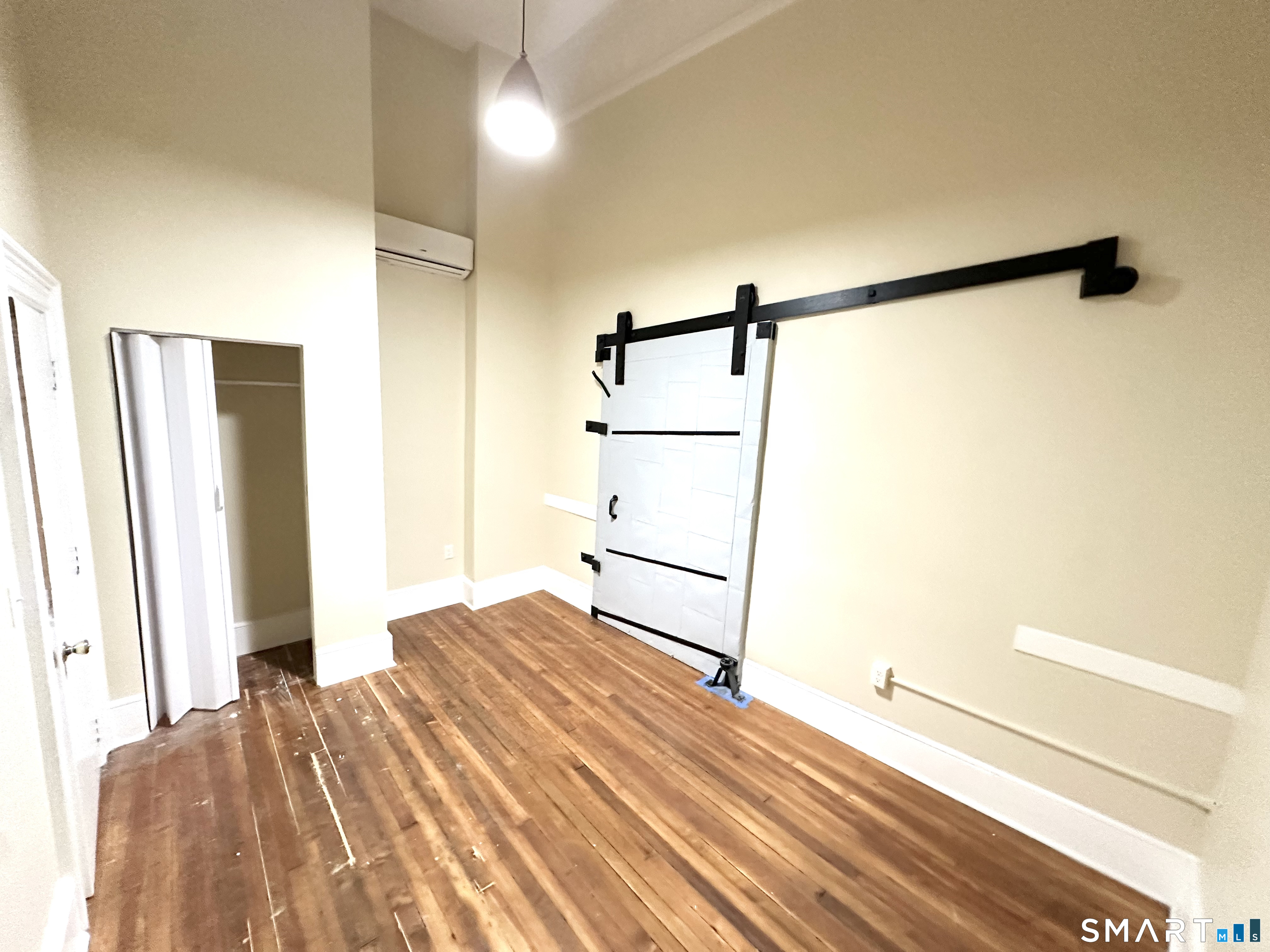 105 Bank Street Waterbury CT 06702