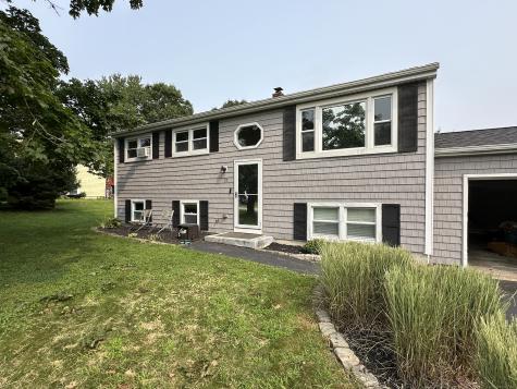 17 Meadow Street Groton CT 06355