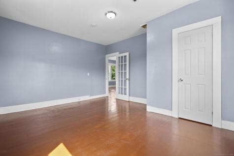 1105 North Main Street Waterbury CT 06704