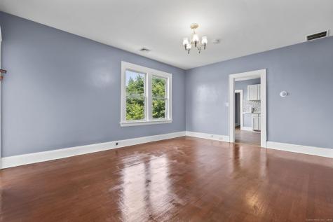 1105 North Main Street Waterbury CT 06704
