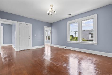 1105 North Main Street Waterbury CT 06704