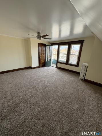 689 Maplewood Avenue Bridgeport CT 06605