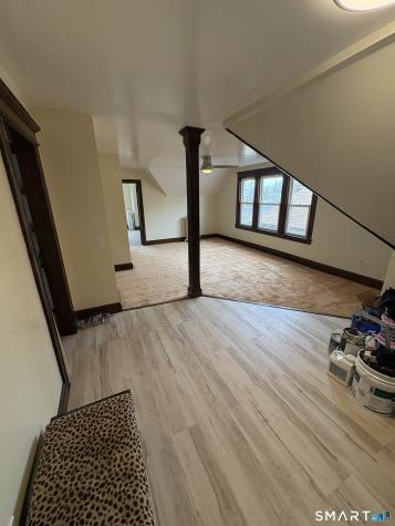 689 Maplewood Avenue Bridgeport CT 06605