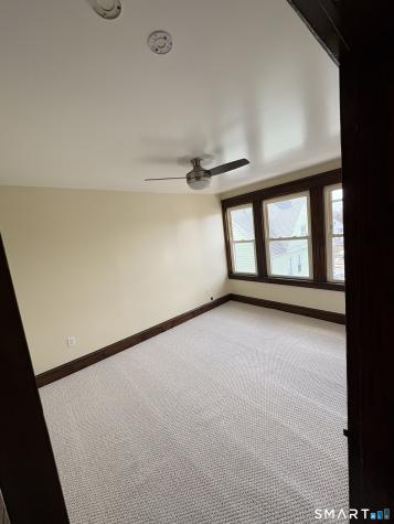 689 Maplewood Avenue Bridgeport CT 06605