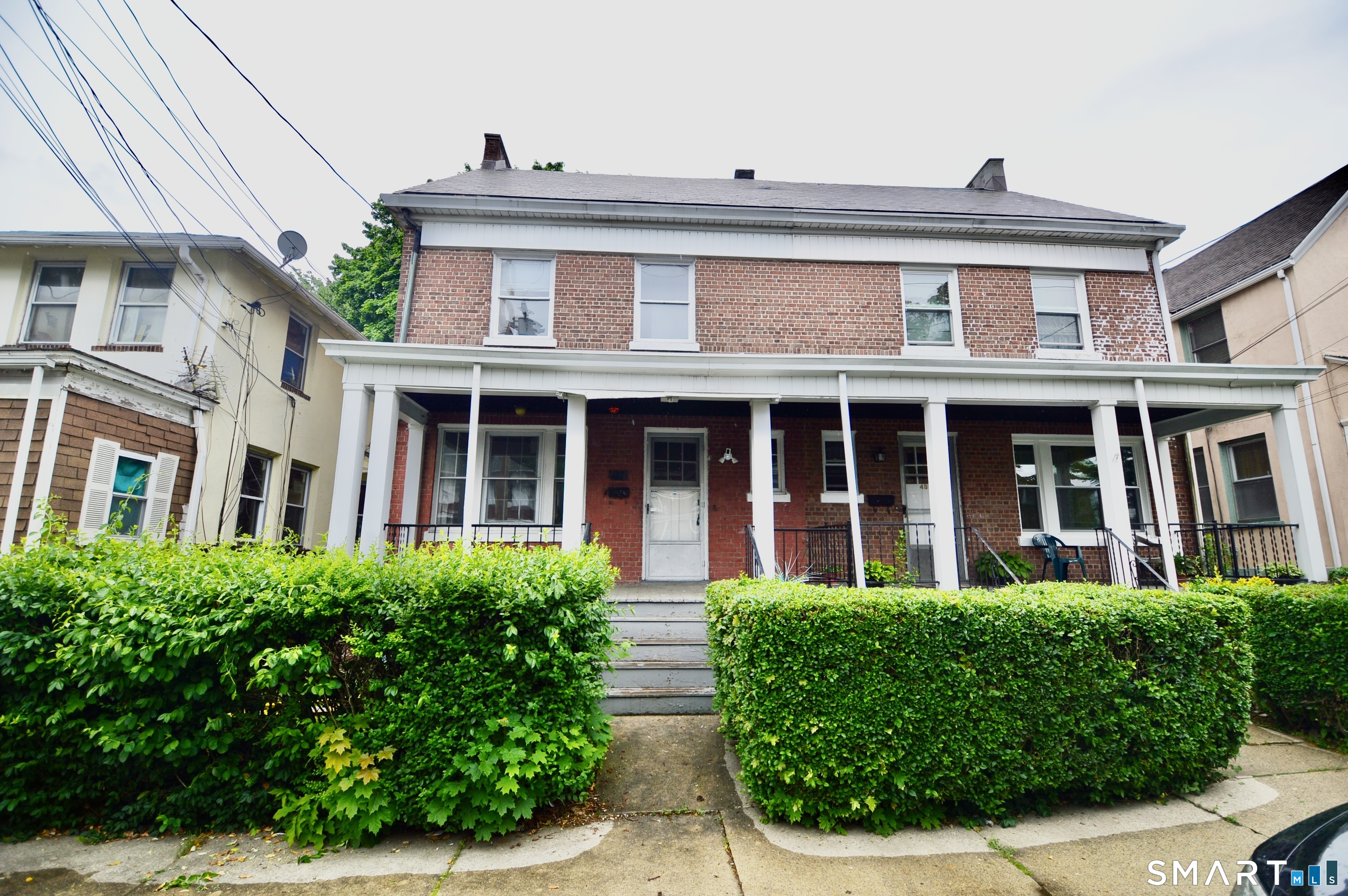407 East Avenue Bridgeport CT 06610