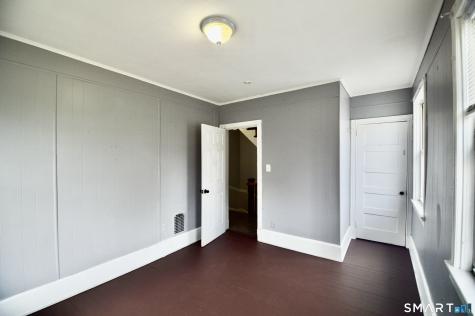 407 East Avenue Bridgeport CT 06610