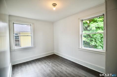 407 East Avenue Bridgeport CT 06610