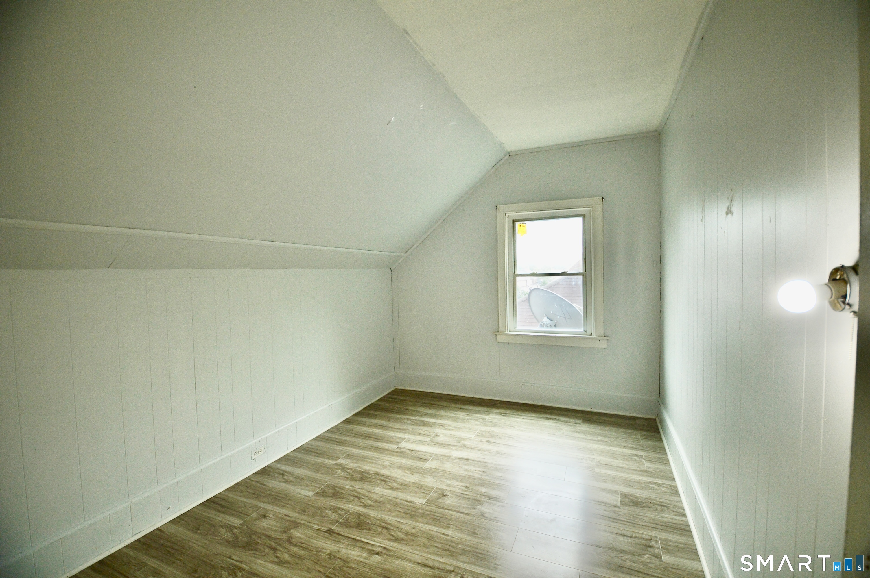 407 East Avenue Bridgeport CT 06610