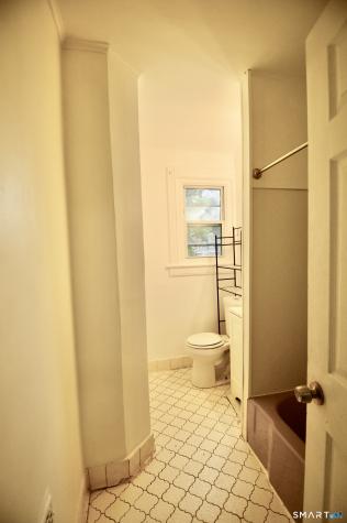 407 East Avenue Bridgeport CT 06610