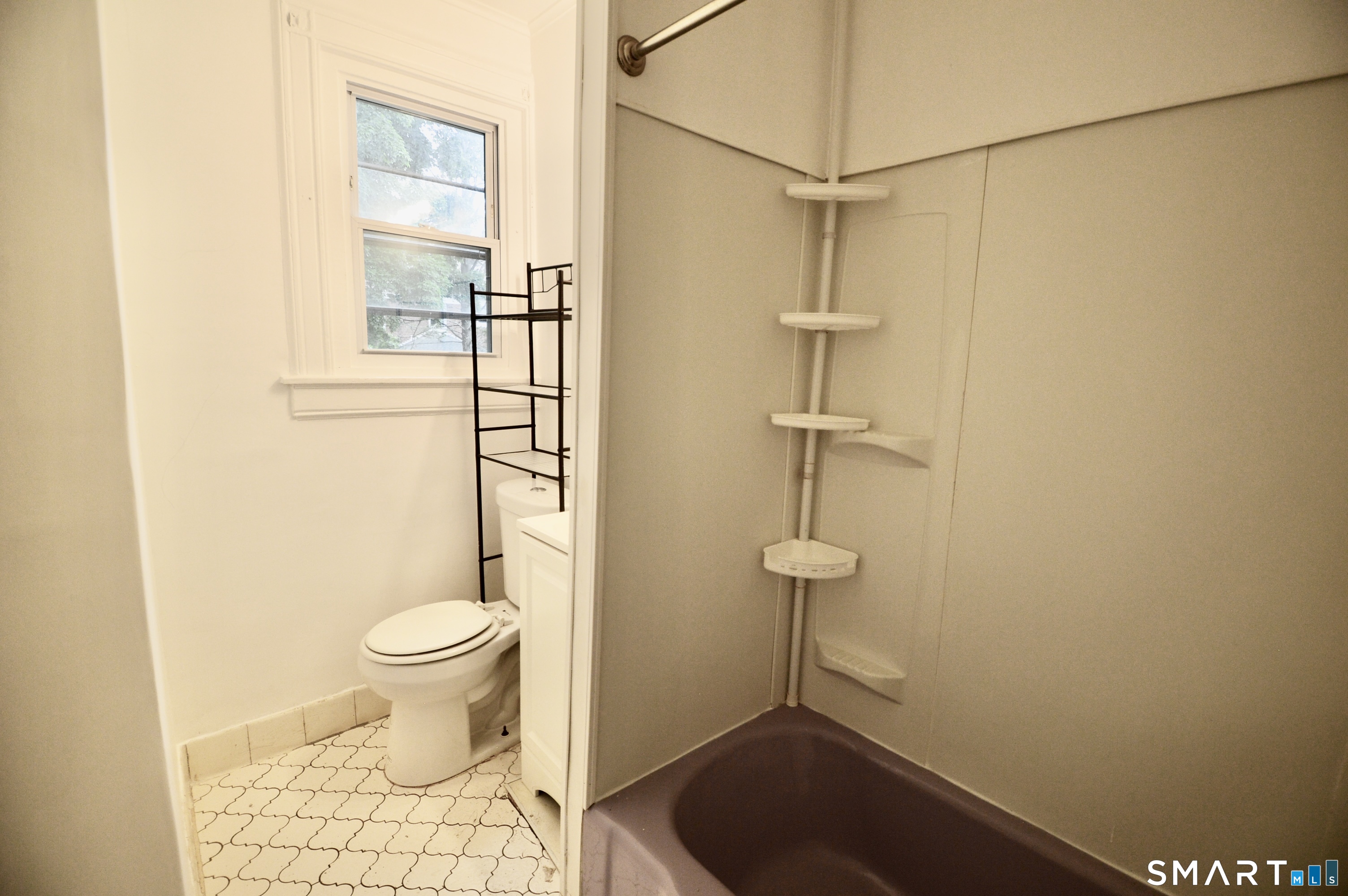 407 East Avenue Bridgeport CT 06610