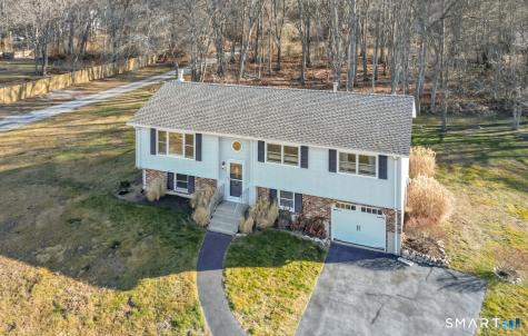 29 Deer Ridge Road Stonington CT 06378