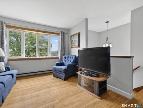 73 Warren Avenue Groton CT 06355