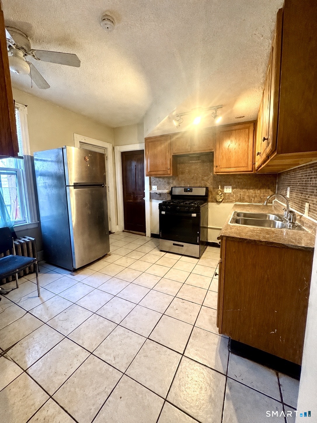 19 Warner Street Hartford CT 06114