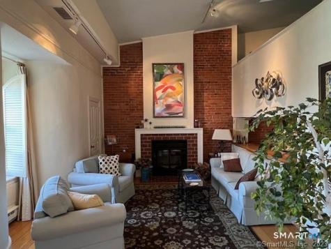 25 Orchard Street Stonington CT 06378