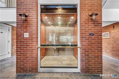 25 Orchard Street Stonington CT 06378