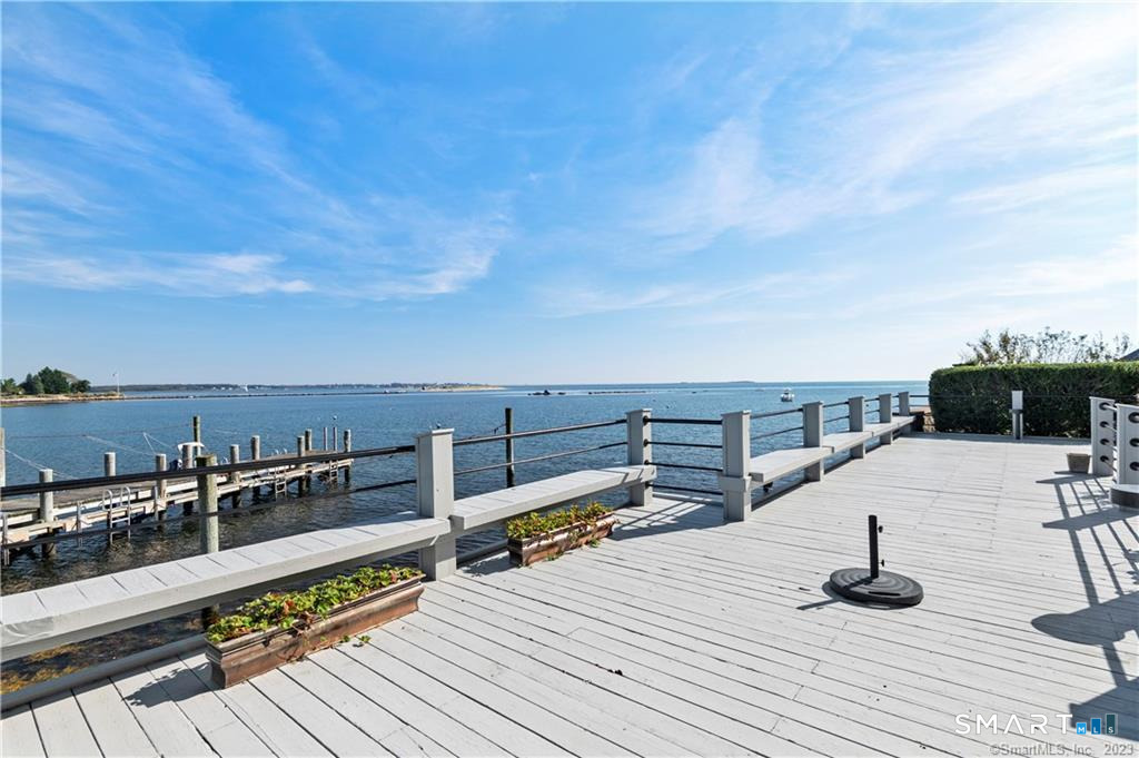 25 Orchard Street Stonington CT 06378