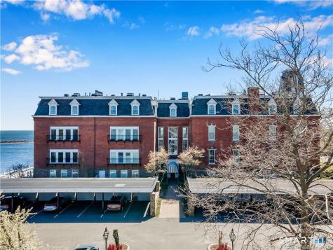 25 Orchard Street Stonington CT 06378
