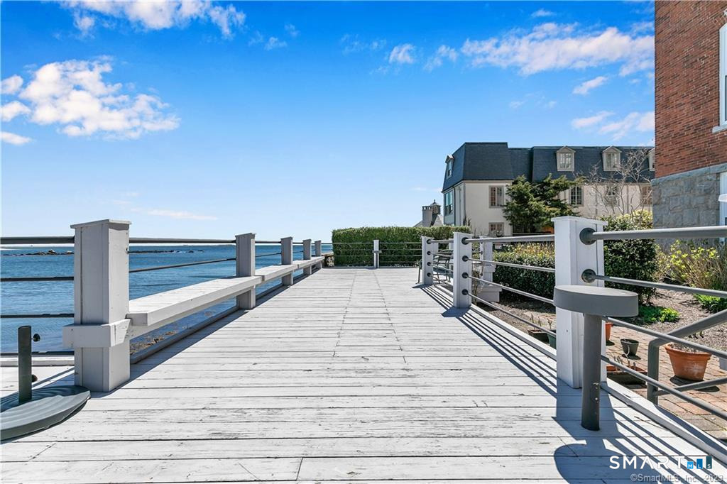 25 Orchard Street Stonington CT 06378