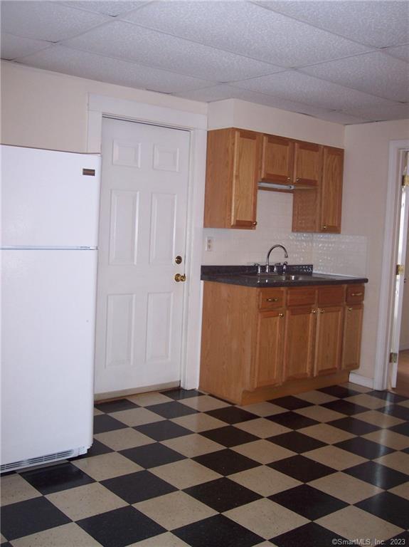12 Thompson Court Enfield CT 06082