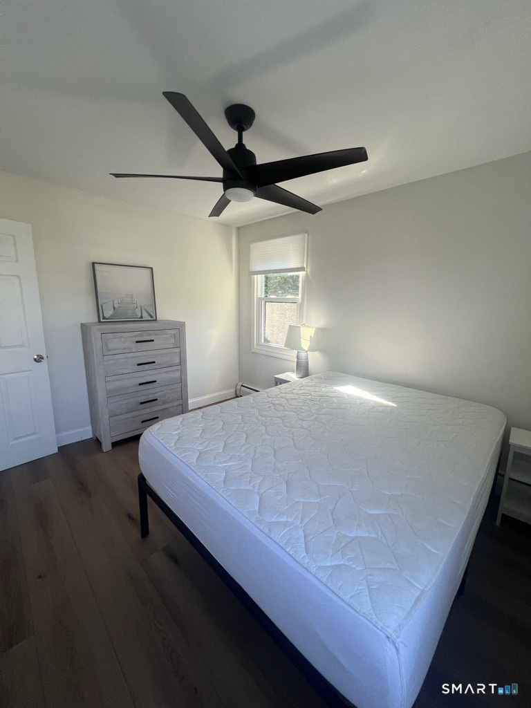 851 Pequot Avenue New London CT 06320