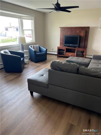 851 Pequot Avenue New London CT 06320