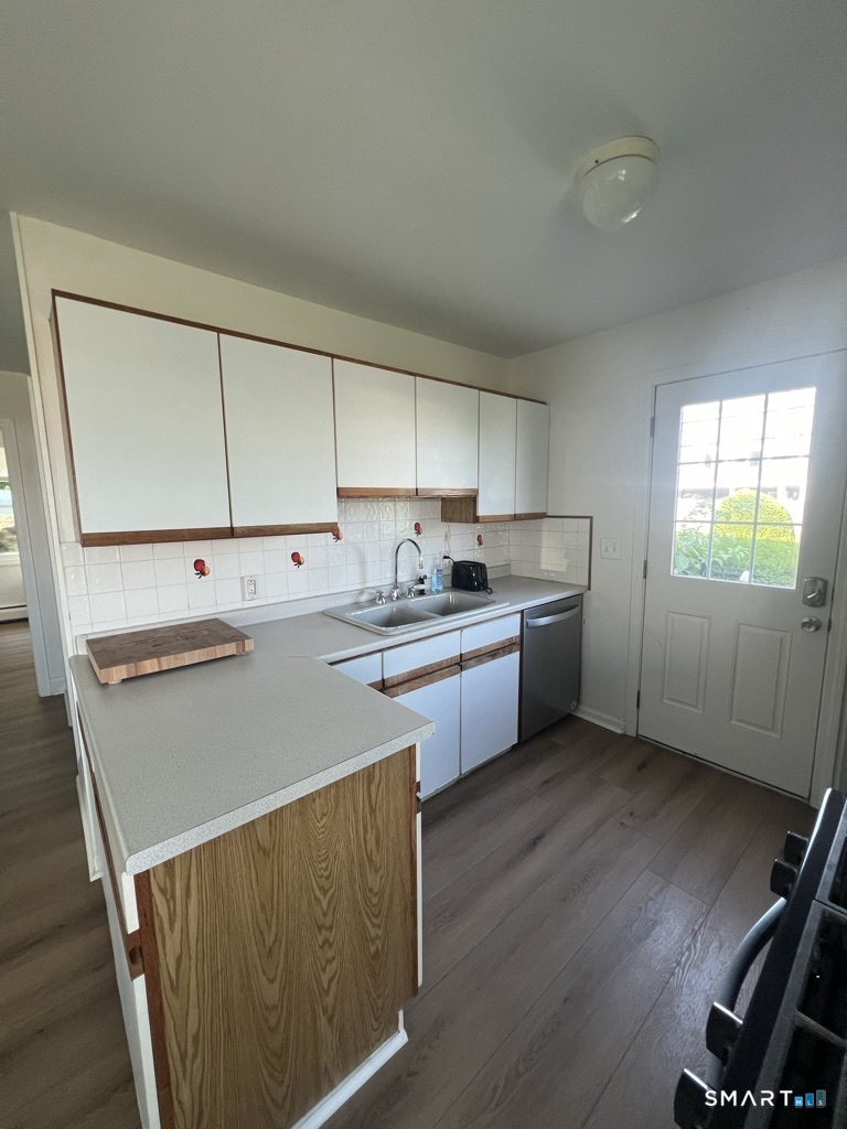 851 Pequot Avenue New London CT 06320