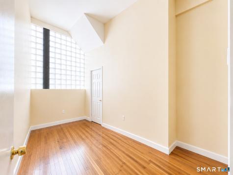 105 Bank Street Waterbury CT 06701