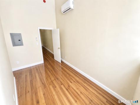 105 Bank Street Waterbury CT 06701