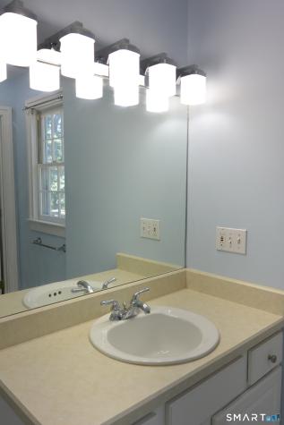 83 South Avenue New Canaan CT 06840