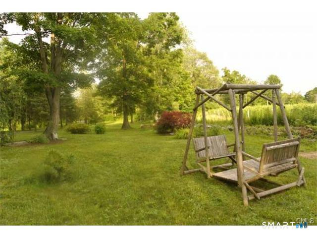 38 Strawberry Ridge Warren CT 06777