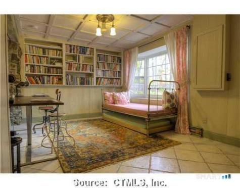 38 Strawberry Ridge Warren CT 06777