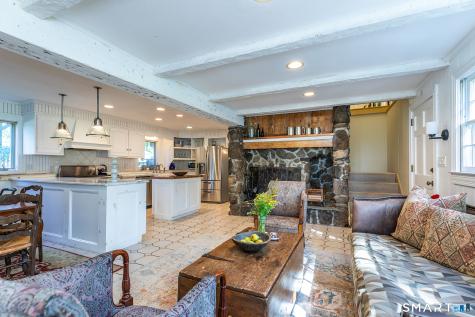 38 Strawberry Ridge Warren CT 06777