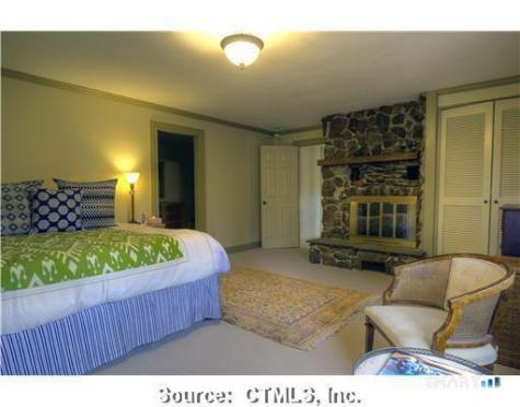 38 Strawberry Ridge Warren CT 06777