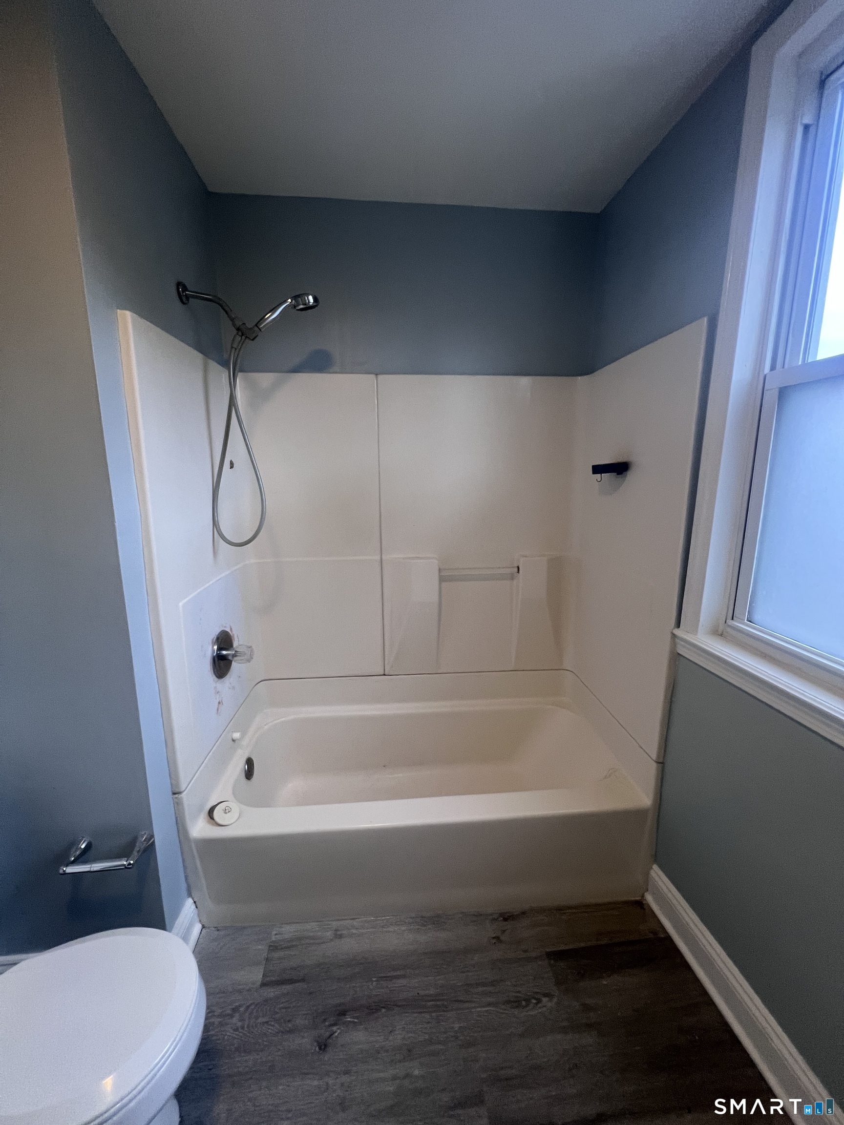 113 Milne Street Bridgeport CT 06604