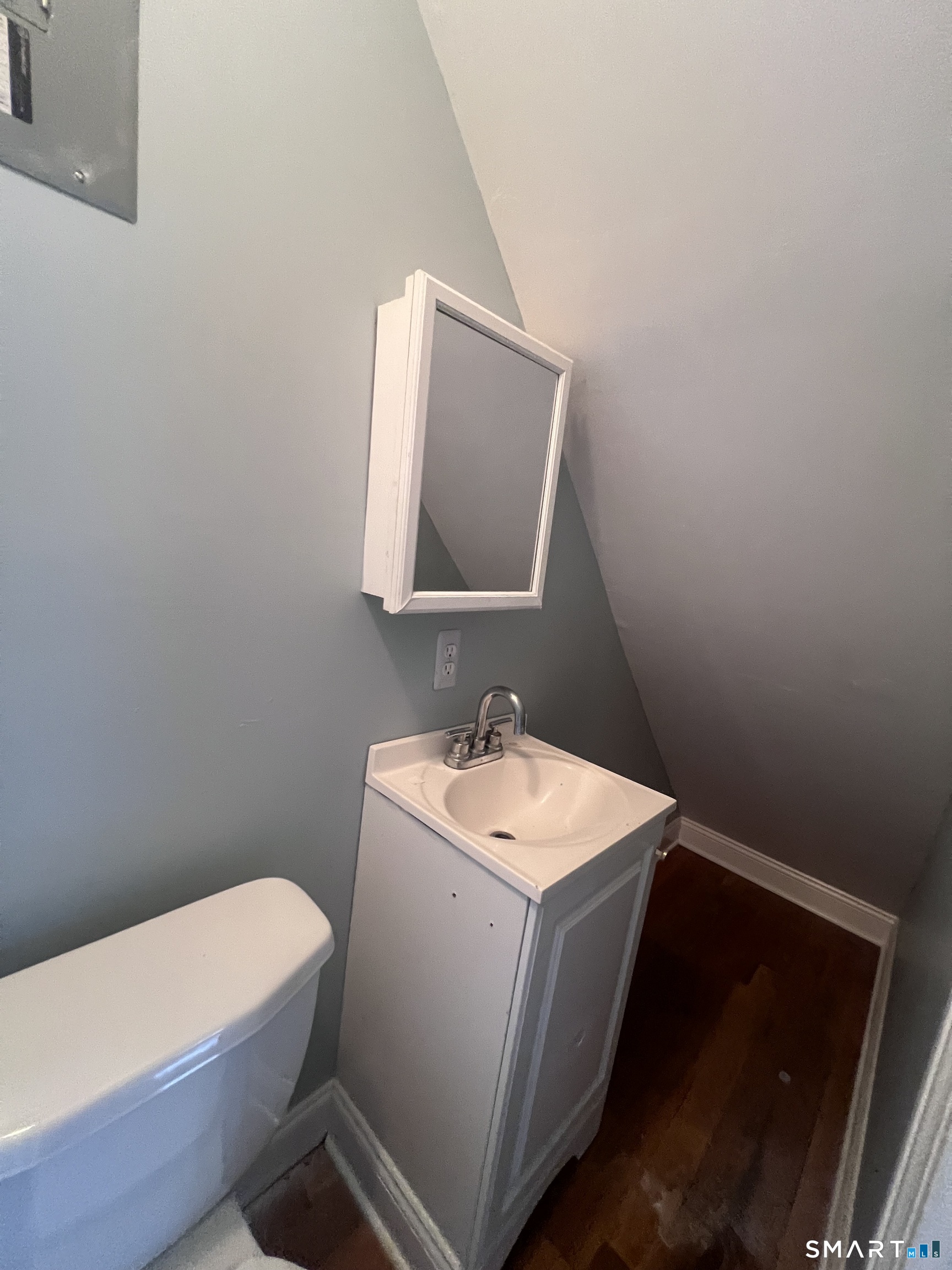 113 Milne Street Bridgeport CT 06604